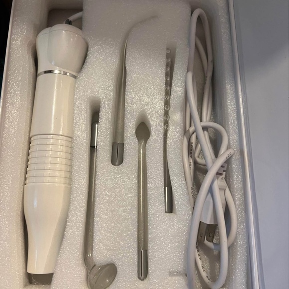 Skincare device - Picture 2 of 8